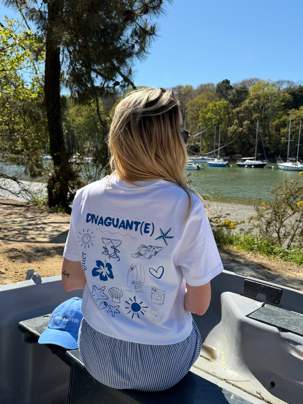 T-shirt manche courte Divaguant(e) Blanc et bleu