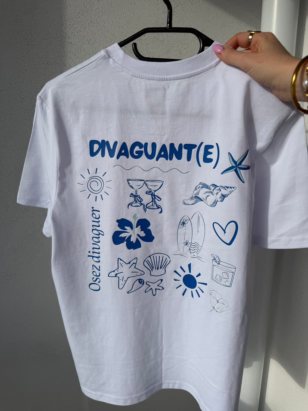T-shirt manche courte Divaguant(e) Blanc et bleu