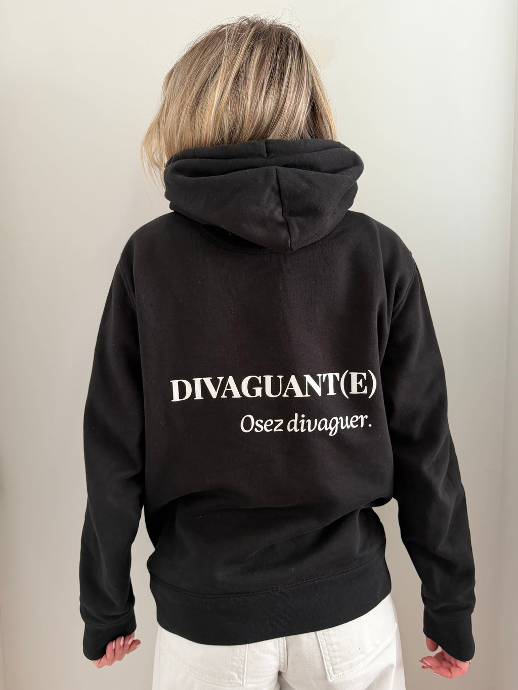 sweat en conton bio recyclé couleur noir dos
